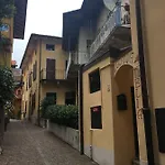 Casa de hóspedes Nelia 4*