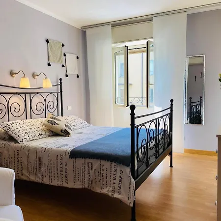 Nelia Casa de hóspedes 4*